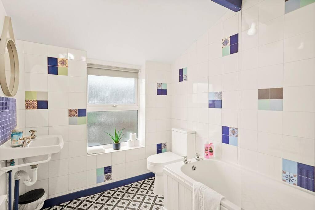 Aesthetic Cambridge Cottage Sleeps 5! Exteriör bild